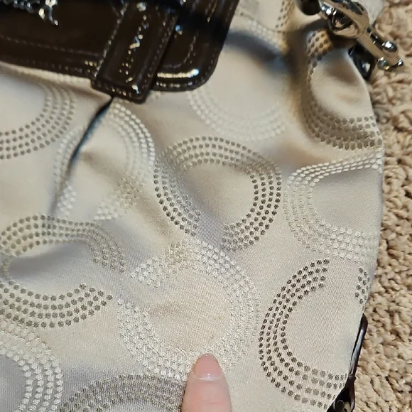 Coach Ashley Dotted Op Art Carryall Bag - Picture 12 of 16